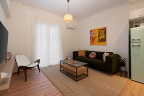 Prime location 1BR Hill Aprtm